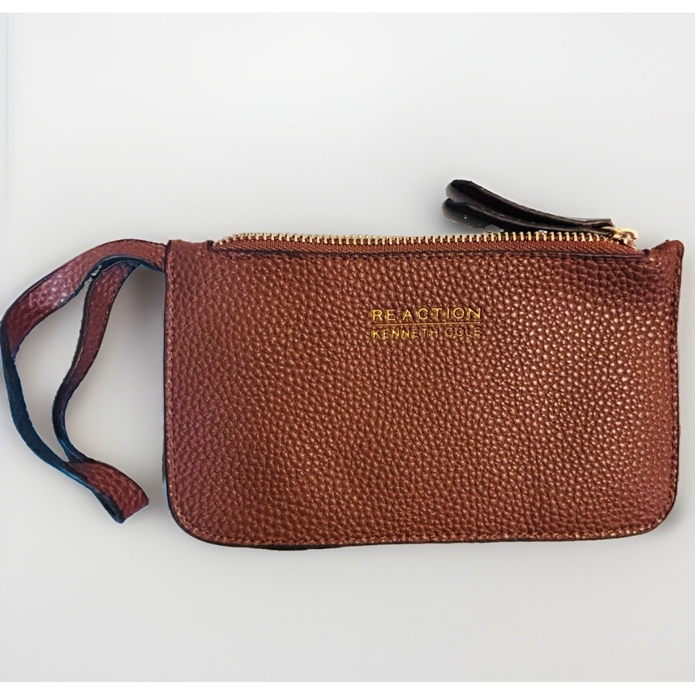 Kenneth Cole Reaction Wristlet Clutch Wallet Classic Brown Faux Leather Zip